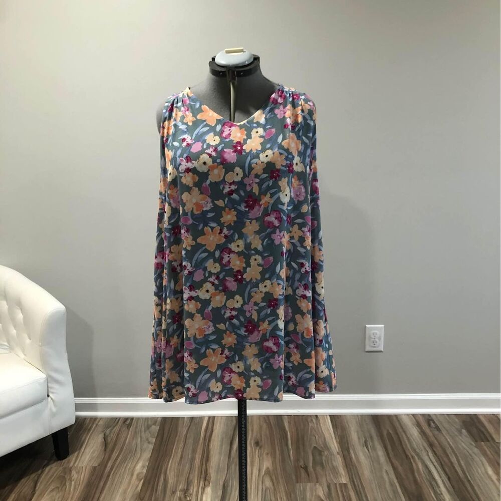 Medium Boutique Peach Love Sleeveless Floral Print Open Back Tunic dress C3712